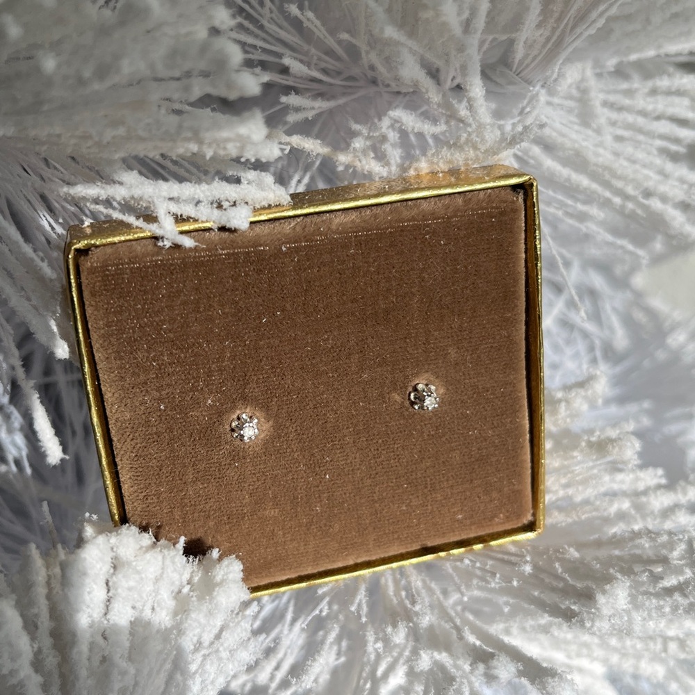 1960's Buttercup Stud Diamond Earrings